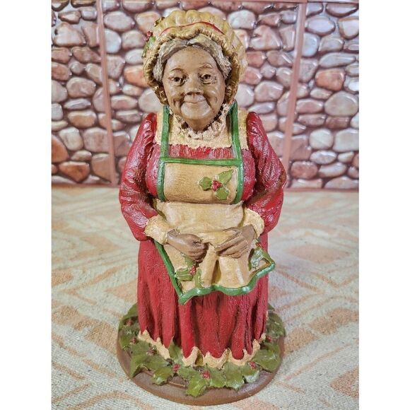 Tom Clark Belle Kringle Mrs. Claus Figurine Gnome 1983 - Picture 1 of 7